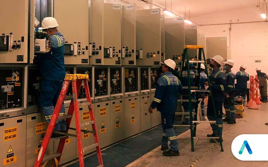 En la subestación eléctrica Veinte de Julio, la empresa de energía Air-e este viernes 19 de abril continuará en la ejecución de obras de modernización y renovación digital de equipos de protecciones a 110 kV de uno de sus transformadores de potencia.