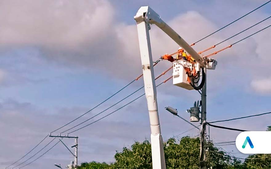La empresa de energía Air-e informa que, como parte de sus mejoras programadas de mantenimiento y adecuaciones en las redes, este martes 30 de abril se desarrollarán los trabajos de 8:00 de la mañana a 4:00 de la tarde en sectores del sur de Barranquilla, los municipios Soledad y Galapa.