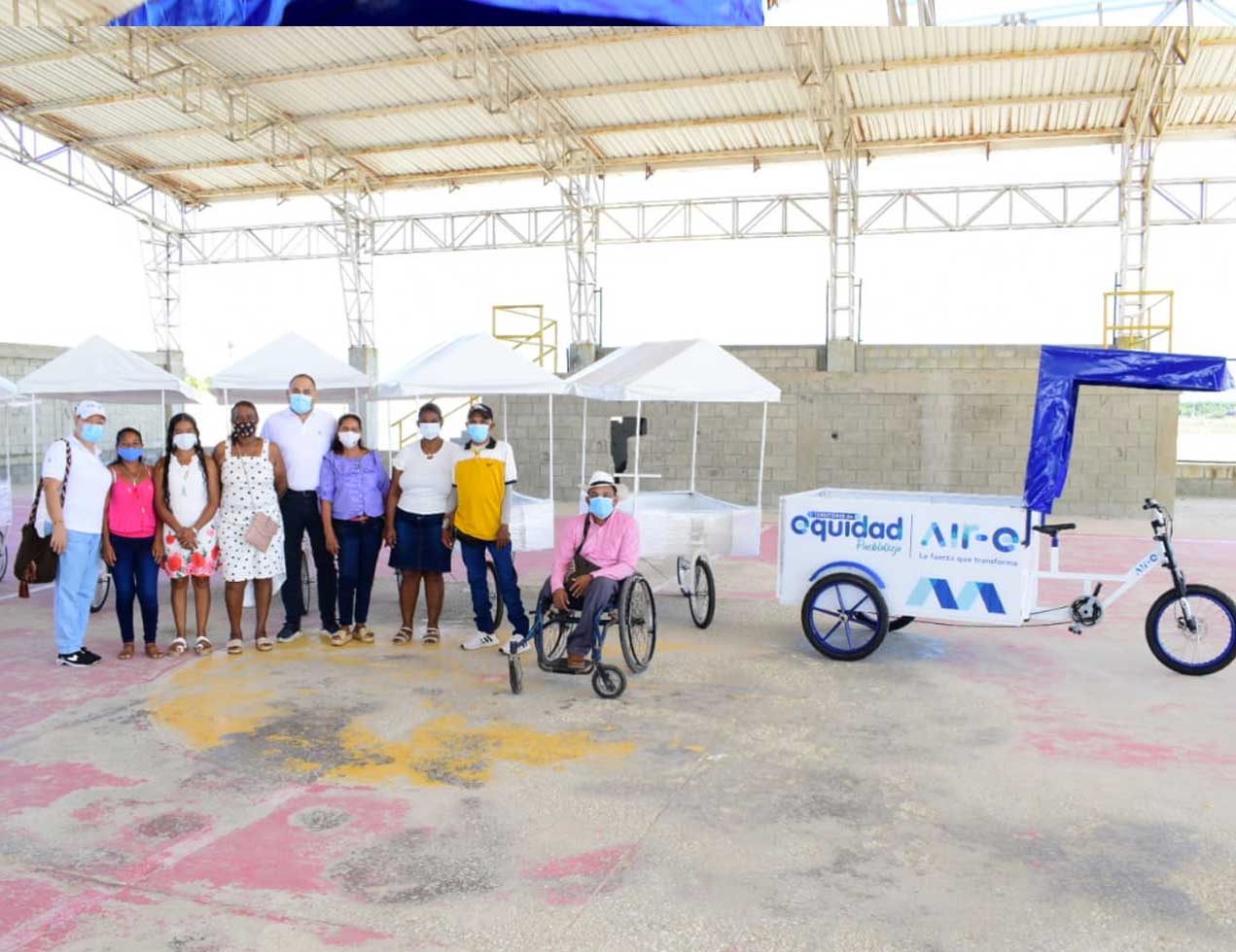 Air-e donó bicicarros para vendedores  ambulantes de Puebloviejo