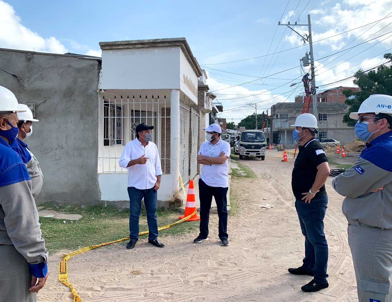 Gerente General de Air-e supervisó mejoras eléctricas en el barrio Manantial de Riohacha