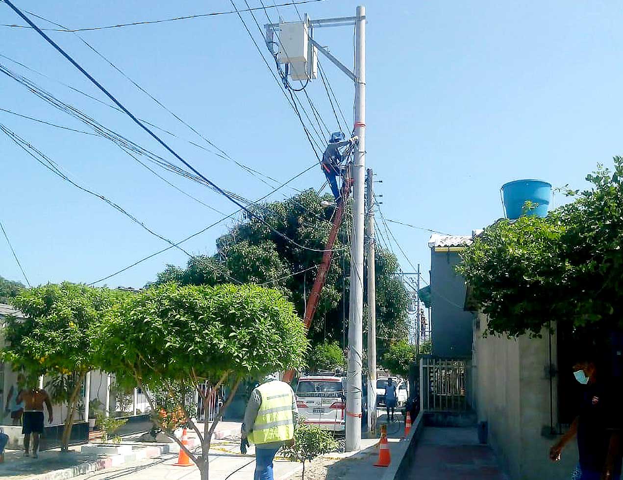 Avanza proyecto de mejora eléctrica en el barrio Concord de Malambo