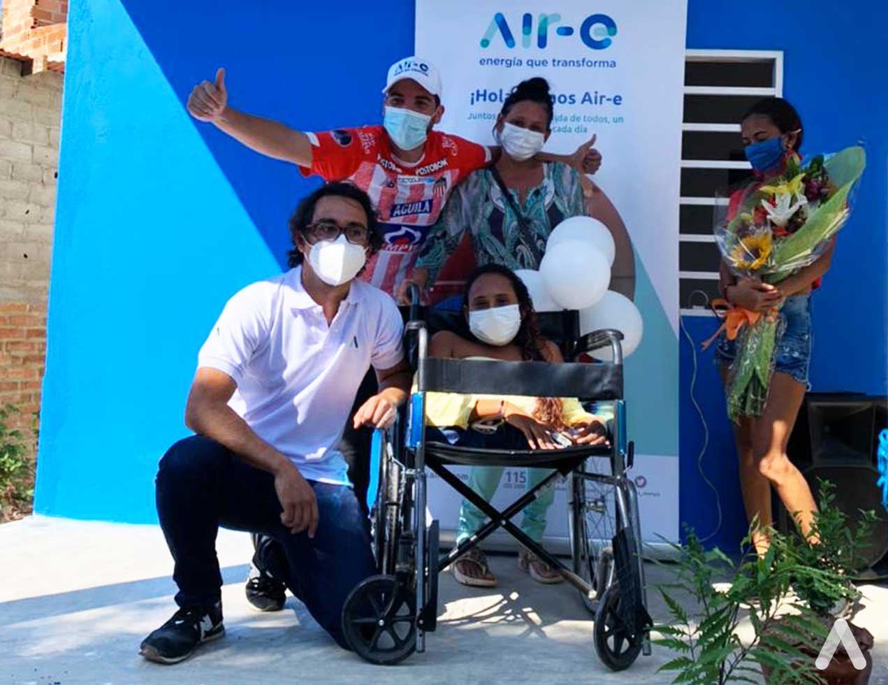 Air-e se vincula a la mejora para familia vulnerable en Santa Marta