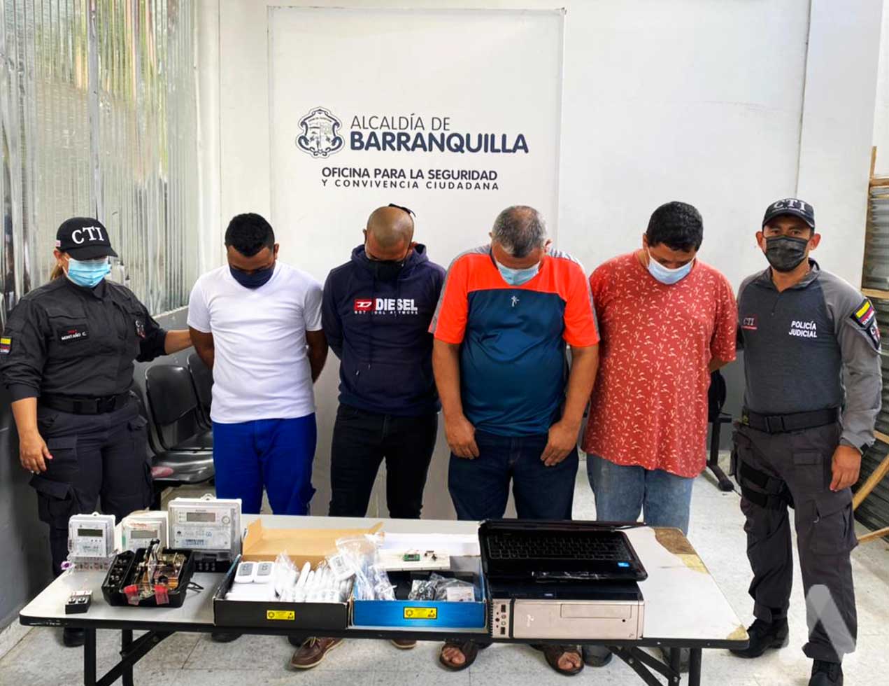 Capturadas 4 personas por manipular medidores de energía en Barranquilla