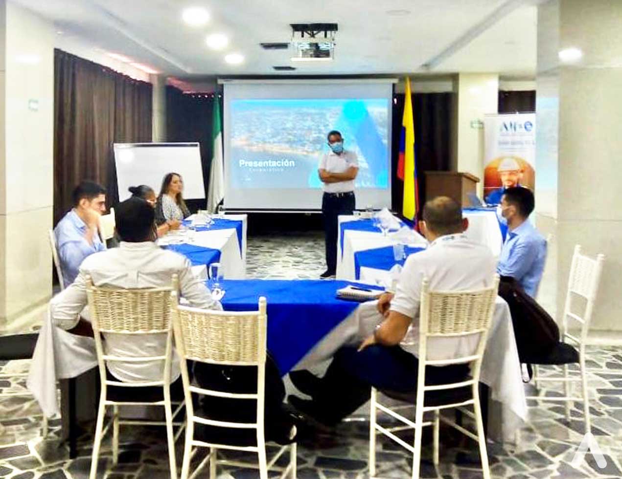 Air-e lideró conversatorio en Riohacha sobre la estrategia del área de Valor Social