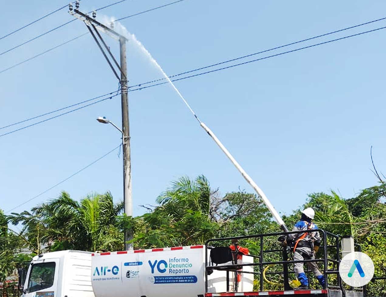 Lavado de redes eléctricas en Puerto Colombia