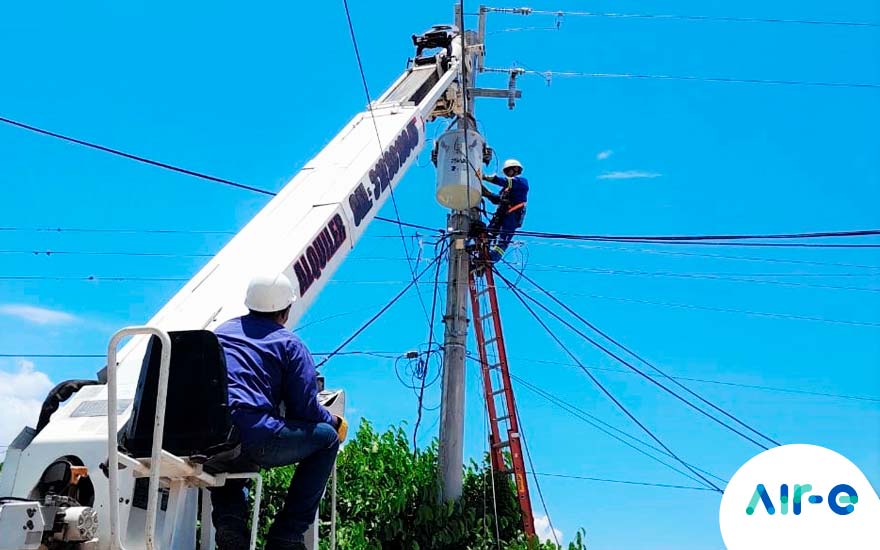 Obras de normalización eléctrica en sectores del barrio La Paz