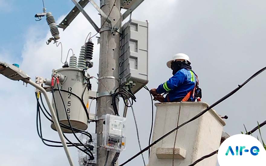 Trabajos eléctricos de la Alcaldía de Barranquilla en sectores del suroriente