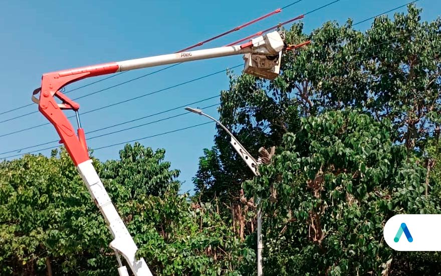 Instalación de redes eléctricas en sectores del barrio Los Andes