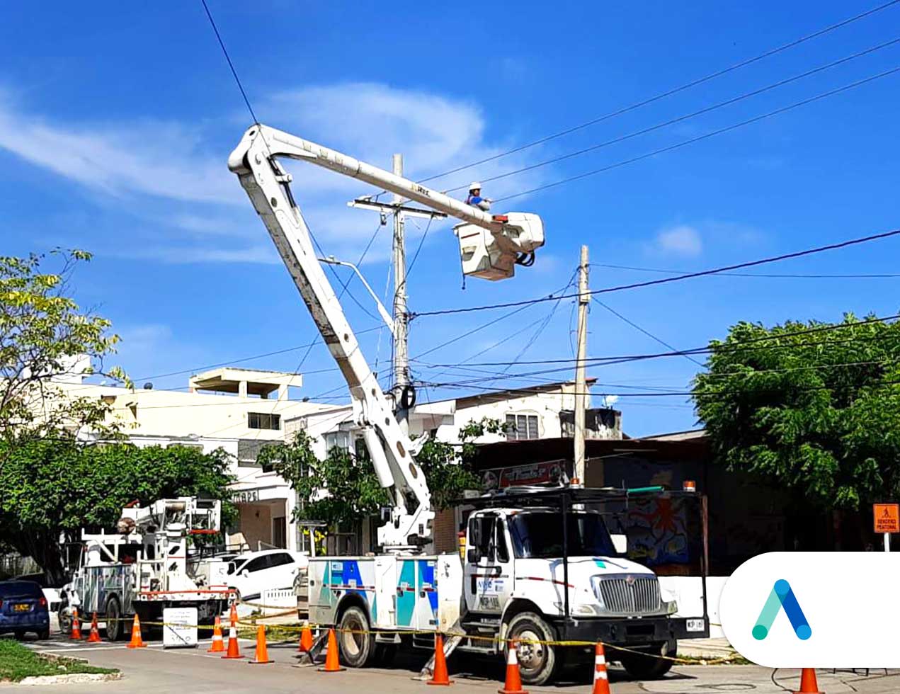 Labores de mejora eléctrica en sectores del barrio Paraíso 